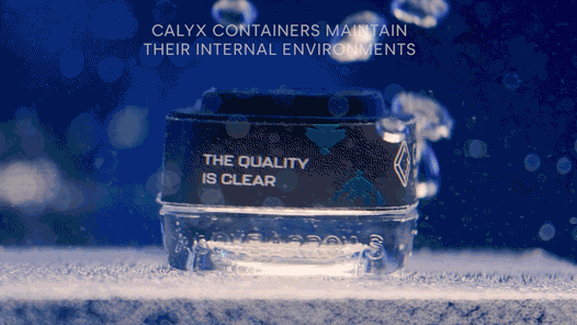 Gif of Calyx concentrate container in a water chamber showcasing their ability to maintain internal environment in extreme conditions