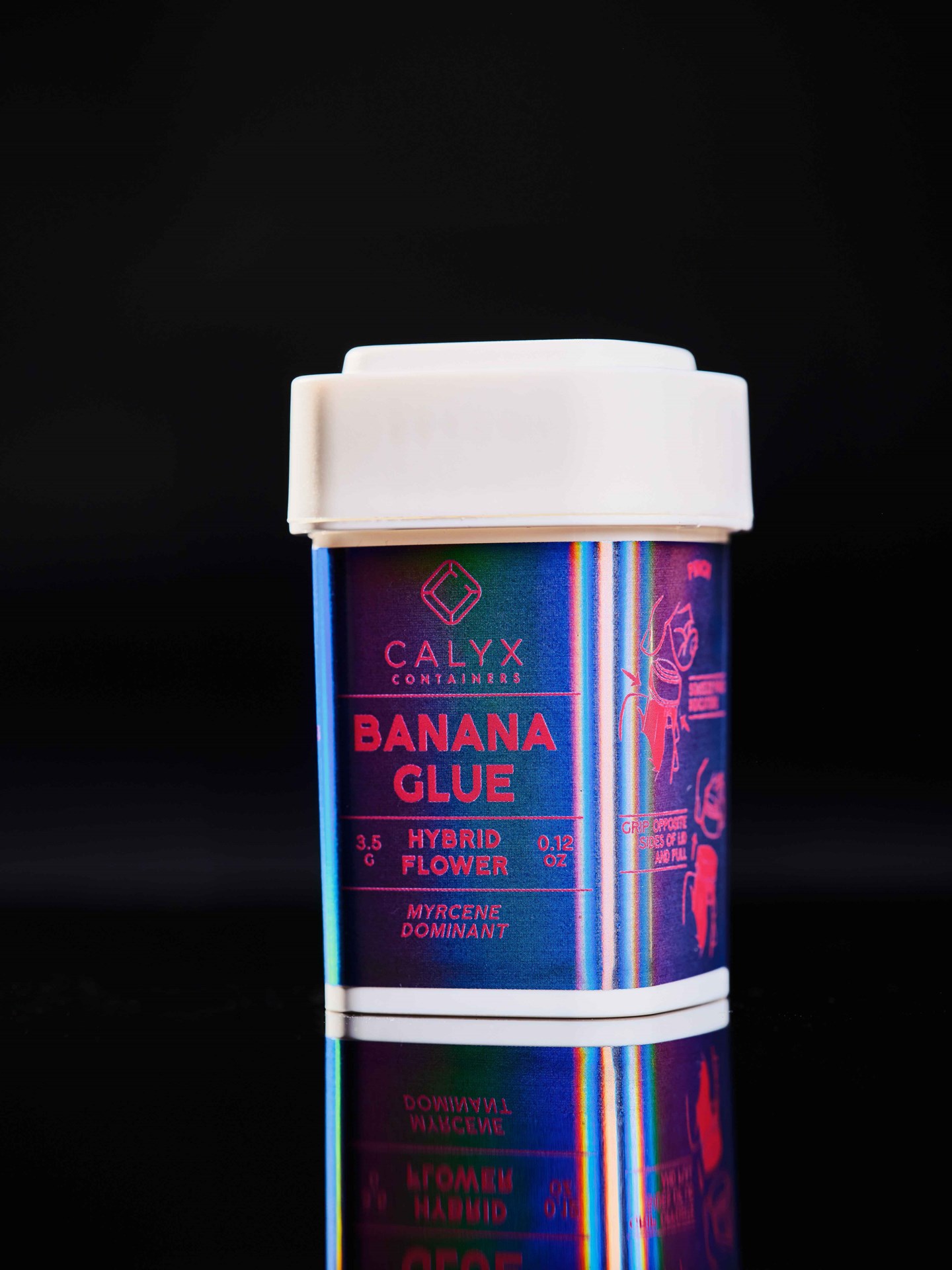 Calyx Dram with custom packaging for a hybrid cannabis strain named Banana Glue